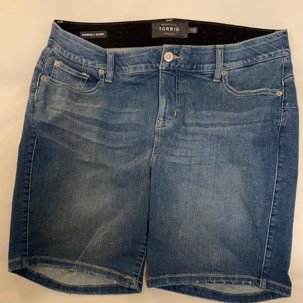 Torrid Bombshell Skinny Jean Shorts 16